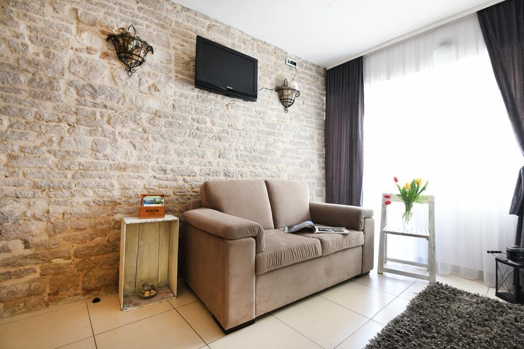 Apartments Kokolo Šibenik Zimmer foto