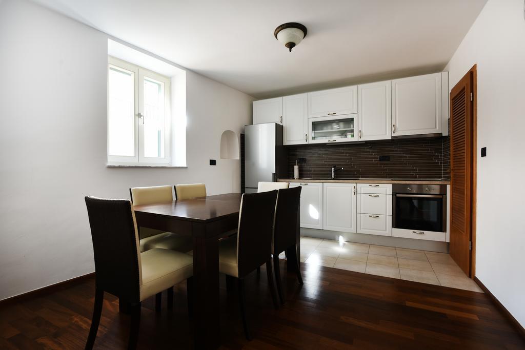 Apartments Kokolo Šibenik Zimmer foto